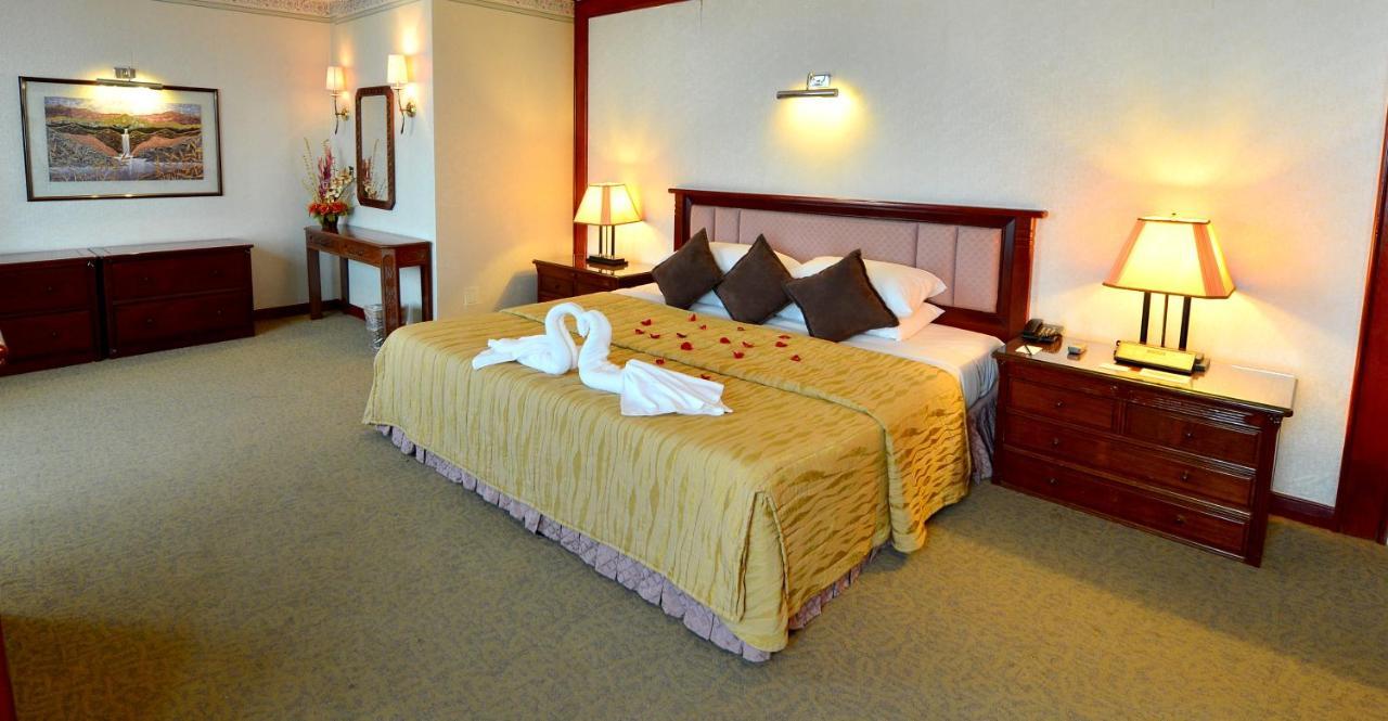Hotel Emerald Puteri